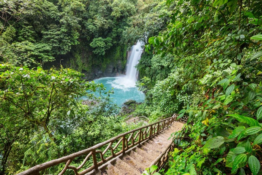 cheap flights to Costa Rica