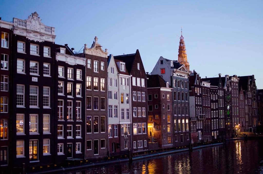 cheap flights to Amsterdam