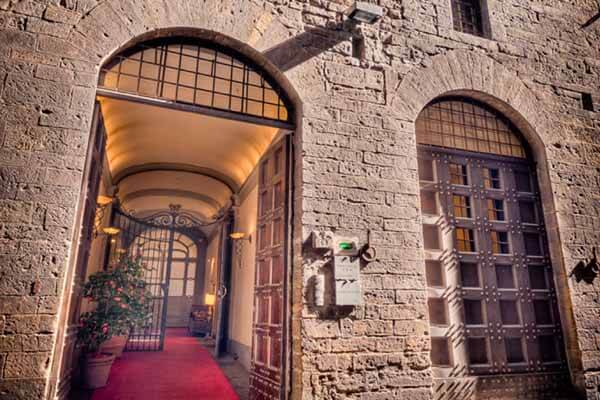 cheap flights to Florence - The Hotel Torre Guelfa