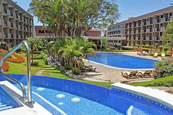 cheap flights to San Jose Costa Rica - Irazú Hotel & Studios