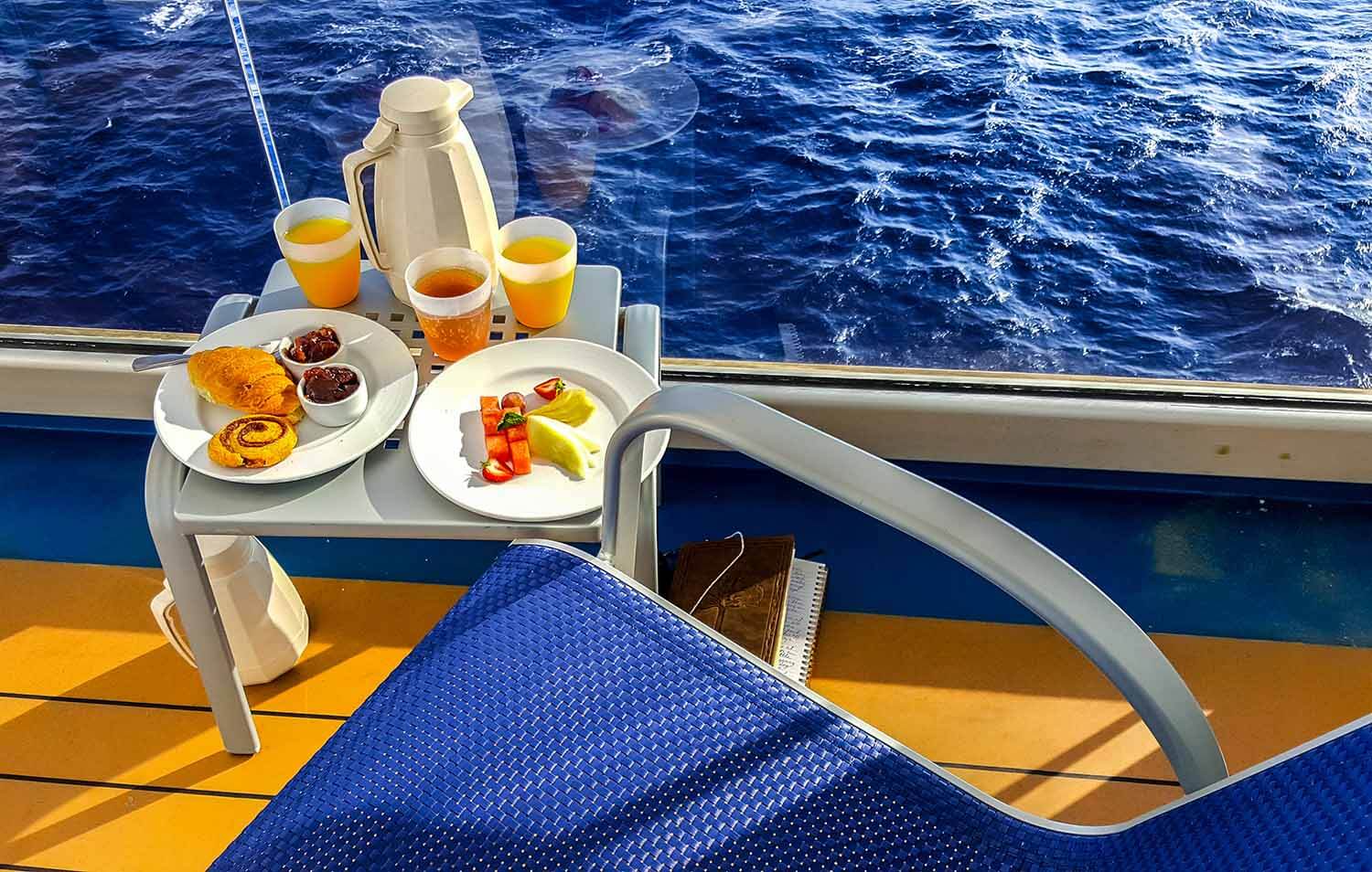 cruise line with best free food