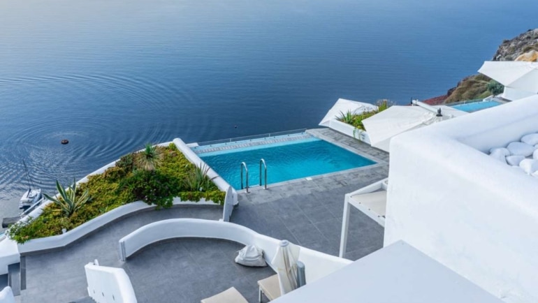 best hotels in santorini greece