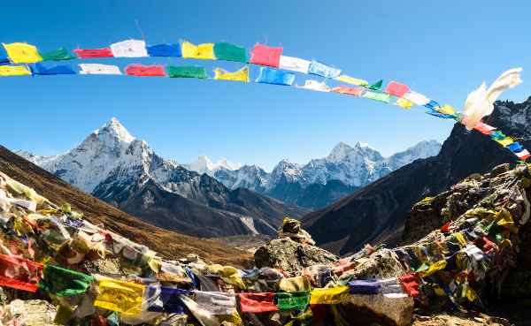 cheap places to travel - Nepal