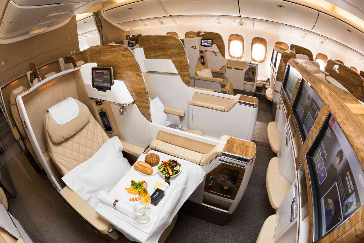 The Differences Between Business Class and First Class