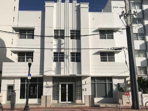 South Beach Art Deco Suite - VRBO’s in Miami Beach