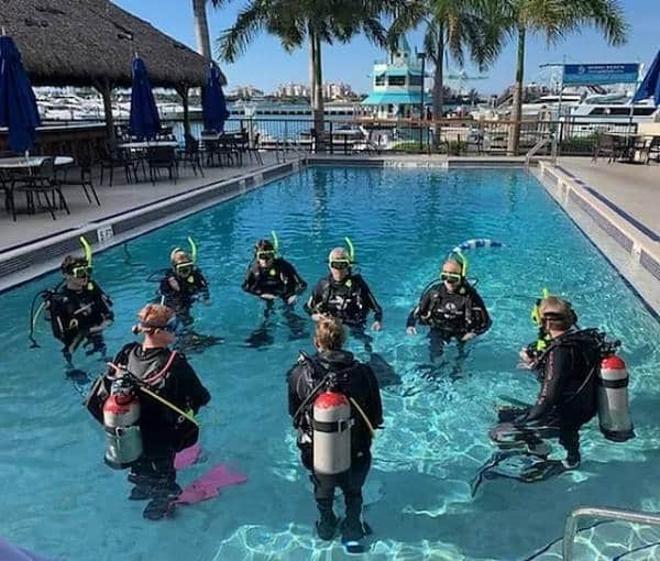 Tarpoon Dive Center - Dive Shops in Miami