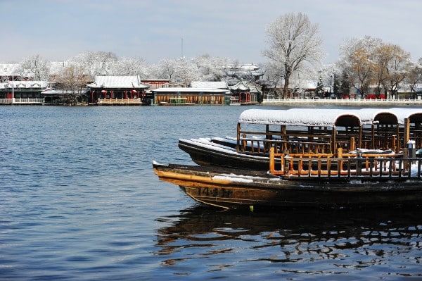 Best Places to Visit in Beijing - Houhai Lake and Hutongs