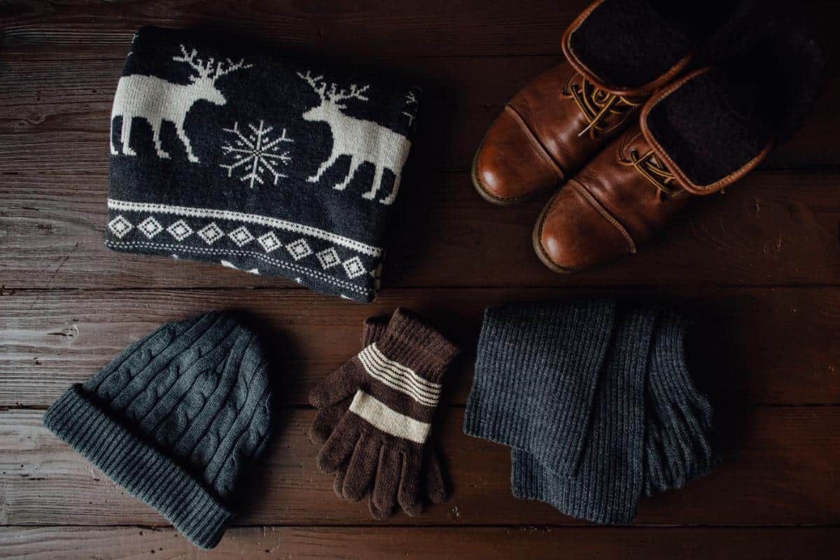 Must Bring Items When Traveling in the Winter