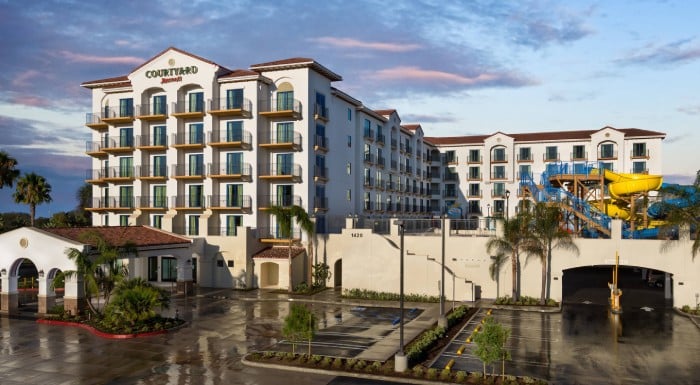 Hotels Closest to Disneyland Entrance - Courtyard Anaheim Theme Park Entrance